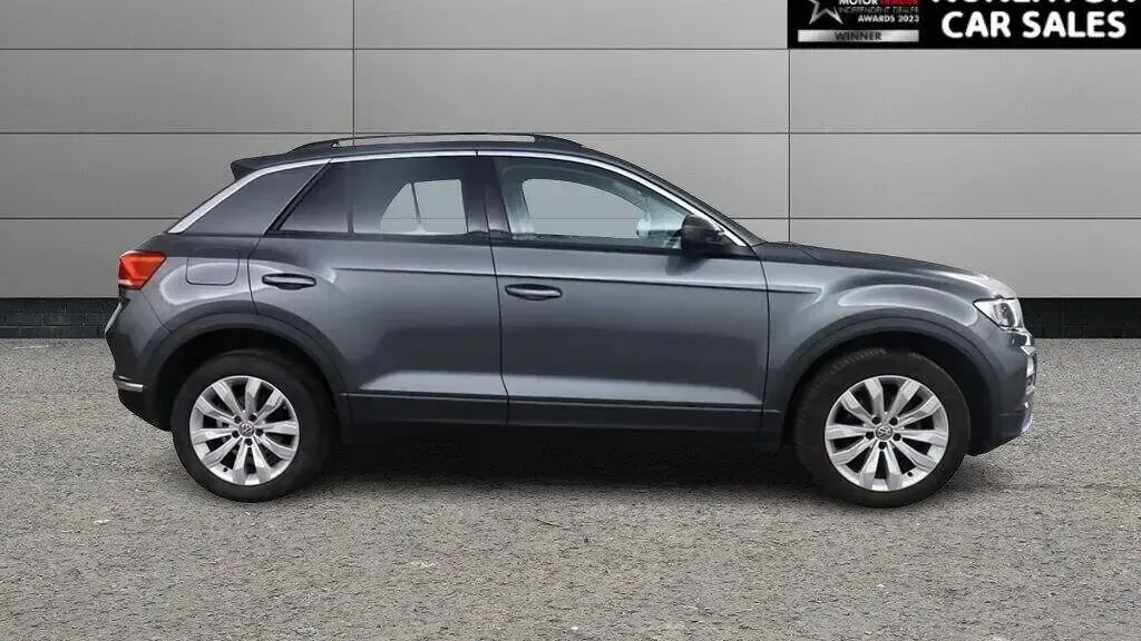 Used VW T-Roc SE 150 HP (110 kW) 2019 Grey SUV