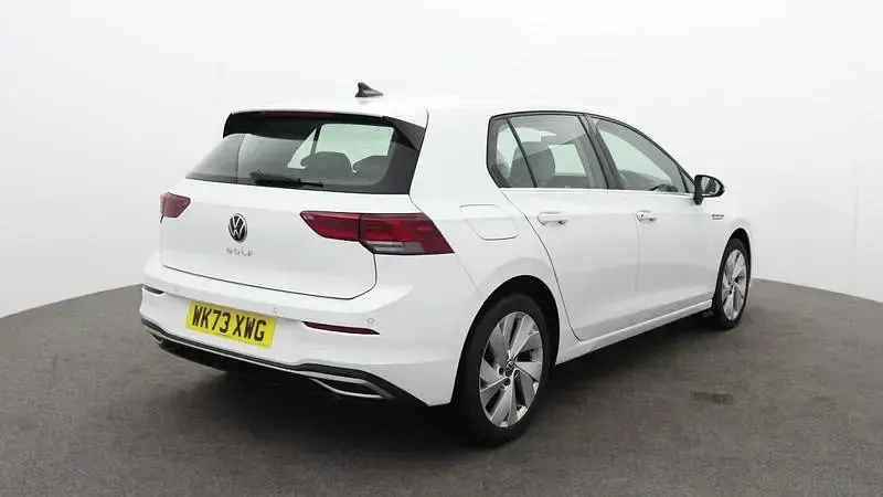 Used VW Golf VIII Style 150 HP (110 kW) 2023 White Hatchback