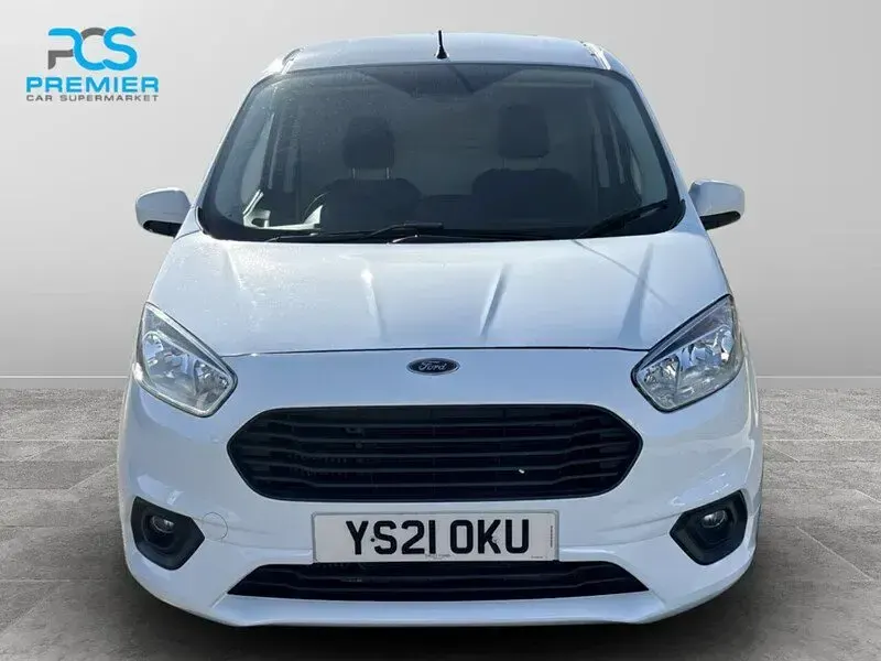 Used Ford Transit Courier Limited 99 HP (72 kW) 2021 White Van