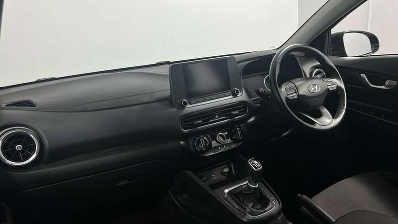 Used Hyundai Kona SE 120 HP (88 kW) 2021 Black SUV