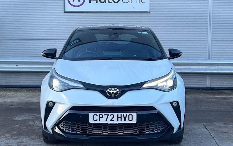 Used Toyota C-HR Sport 122 HP (89 kW) 2023 White SUV