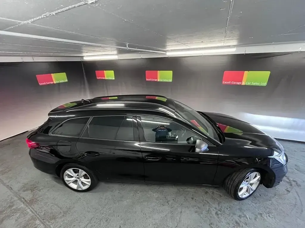 Used Seat Leon FR 204 HP (150 kW) 2021 Black Estate