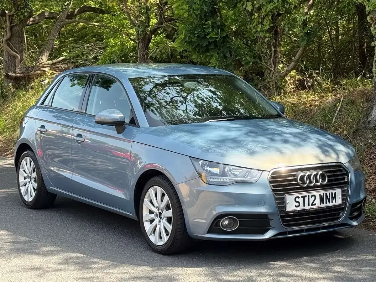 Used Audi A1 Sportback Sport 105 HP (77 kW) 2012 Blue Hatchback