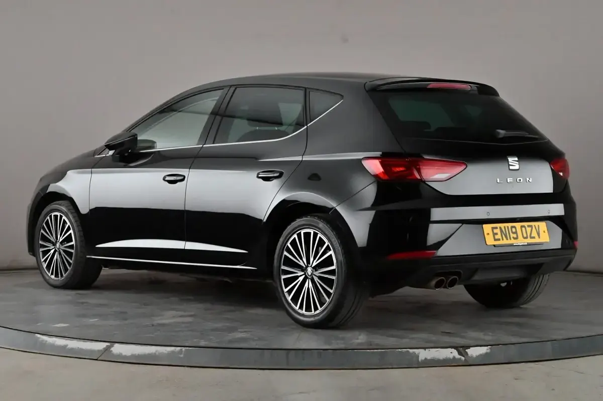 Used Seat Leon XCELLENCE Lux 190 HP (139 kW) 2019 Black Hatchback