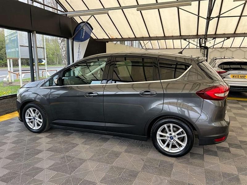 Begagnad Ford C-MAX Zetec 120 HK (88 kW) 2017 Grå Minibuss