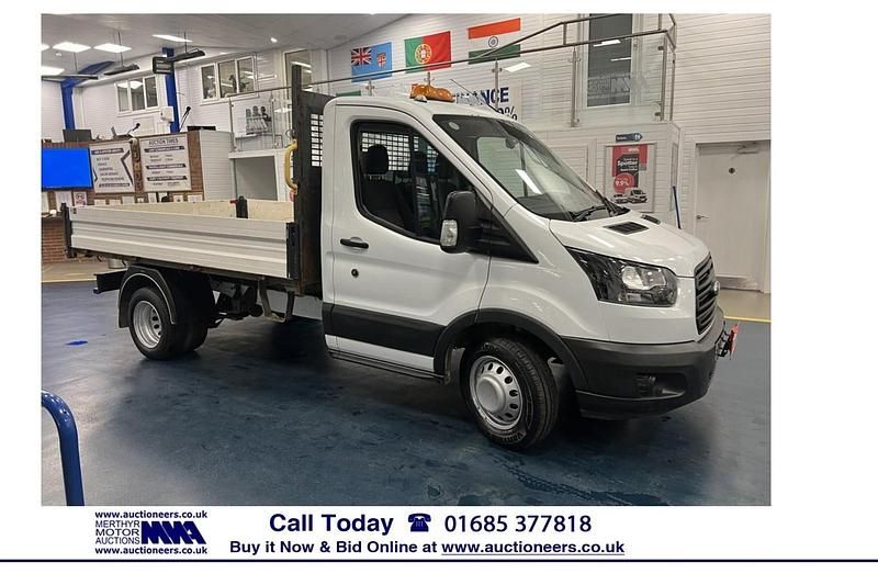 White Used 2019 Ford Transit | £13,250 (Expensive) - Image 1/4