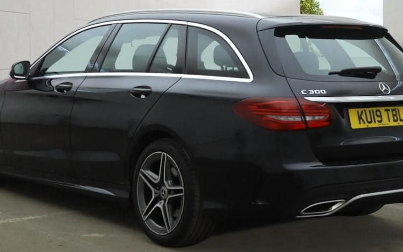 Used Mercedes C300 Active 258 HP (189 kW) 2019 Black Estate