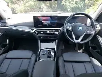 Used BMW 330e Sport Line 292 HP (214 kW) 2023 White Estate