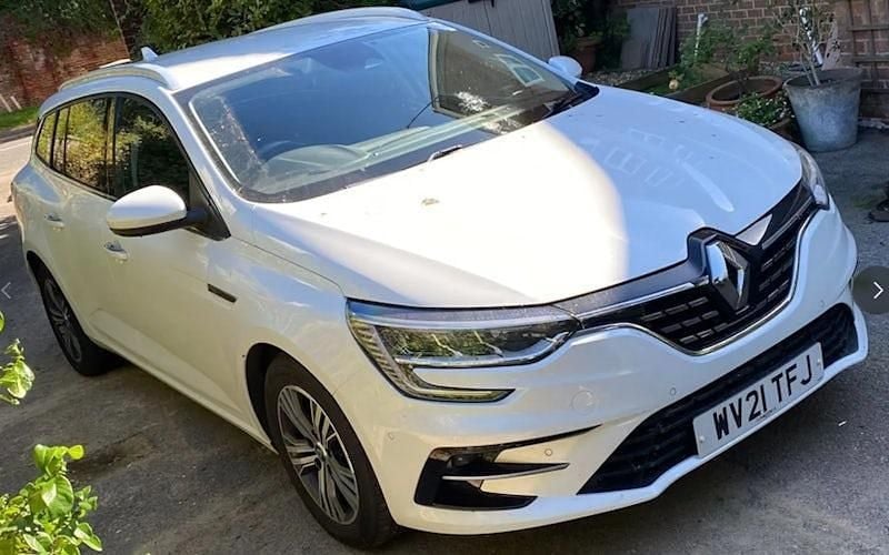 White Used 2021 Renault Mégane IV Iconic Estate | £11,899 (Good price) - Image 1/1