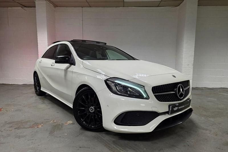 Used Mercedes A200 AMG Line Premium Plus 136 HP (100 kW) 2017 White Hatchback