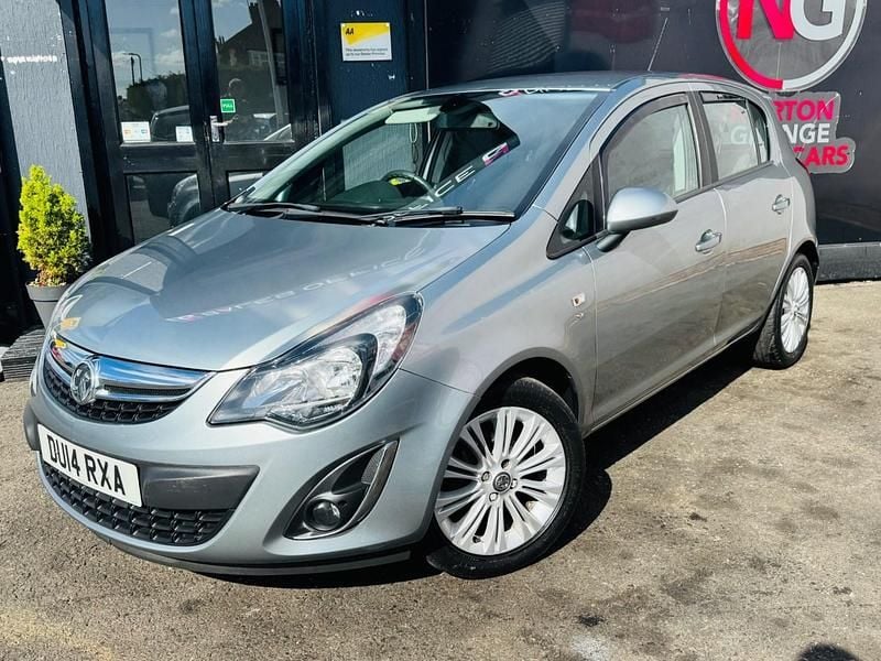 Silver Used 2014 Vauxhall Corsa Hatchback | £3,490 (Good price) - Image 1/4