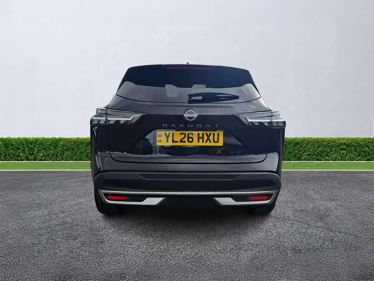 New Nissan Qashqai Tekna 140 HP (102 kW) 2026 Pearl black SUV