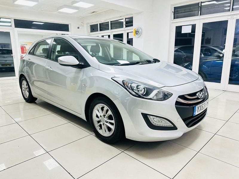 Silver Used 2013 Hyundai i30 Active Hatchback | £2,400 (Fair price) - Image 1/4