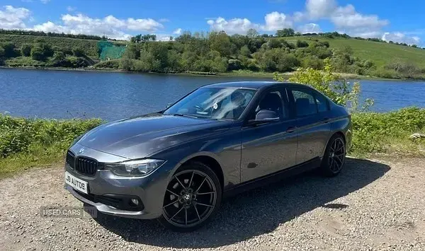 Usado BMW 316 2017 Gris Berlina
