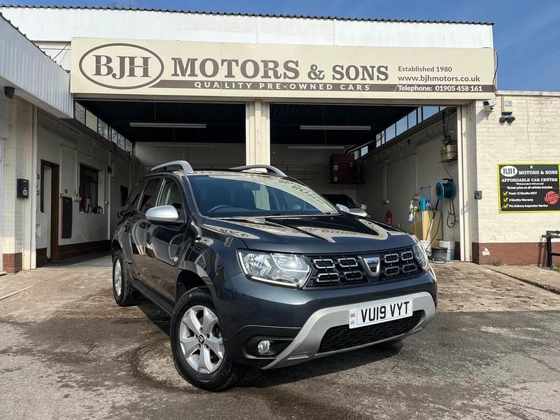 Used Dacia Duster Comfort 115 HP (84 kW) 2019 Grey SUV