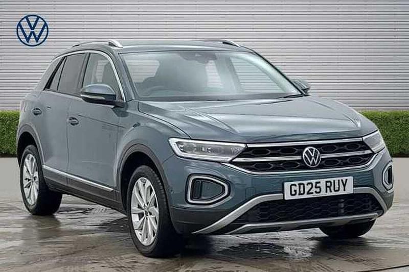 Used VW T-Roc Style 150 HP (110 kW) 2025 Blue SUV