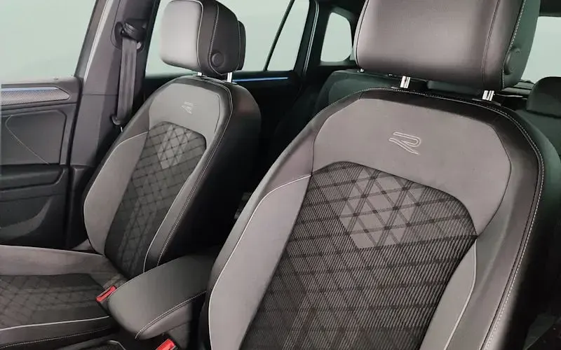 Used VW Tiguan R-line 150 HP (110 kW) 2023 Grey SUV