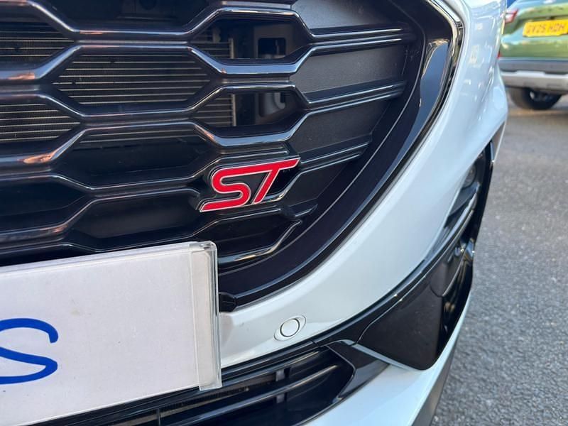 Used Ford Puma ST 200 HP (147 kW) 2023 White Hatchback