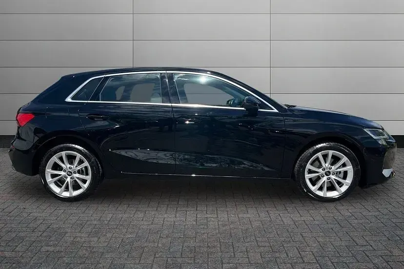 Used Audi A3 Sportback e-tron Sport 201 HP (147 kW) 2026 Mythos black Hatchback