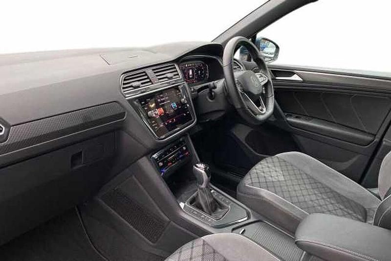 Used VW Tiguan R-line 150 HP (110 kW) 2023 Nightshade blue SUV