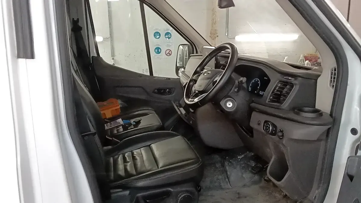 Used Ford Transit 130 HP (95 kW) 2022 White Van