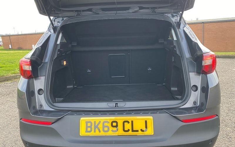Used Vauxhall Grandland X Business Edition 131 HP (96 kW) 2021 SUV