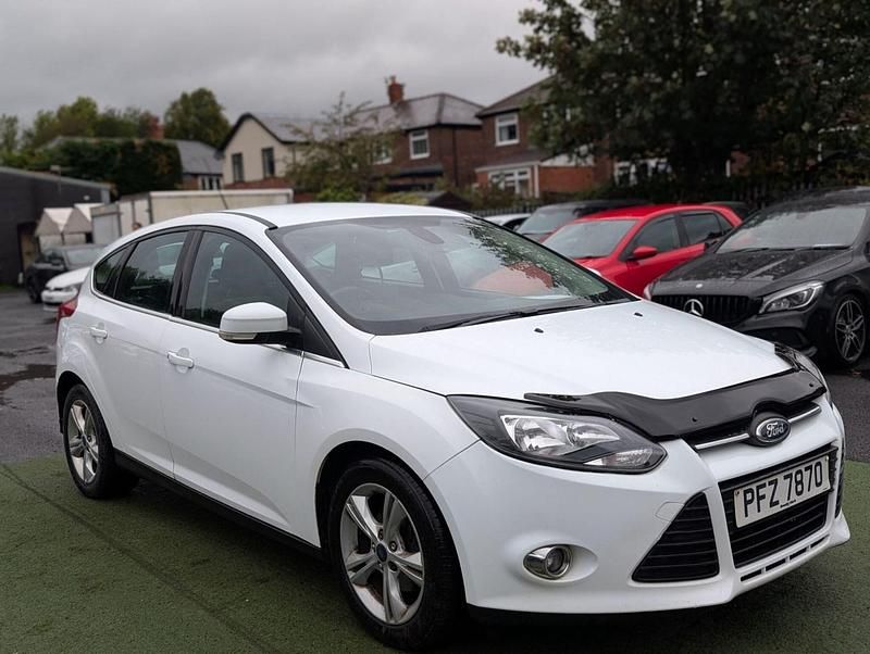 White Used 2013 Ford Focus Zetec Hatchback | £2,500 (Fair price) - Image 1/3
