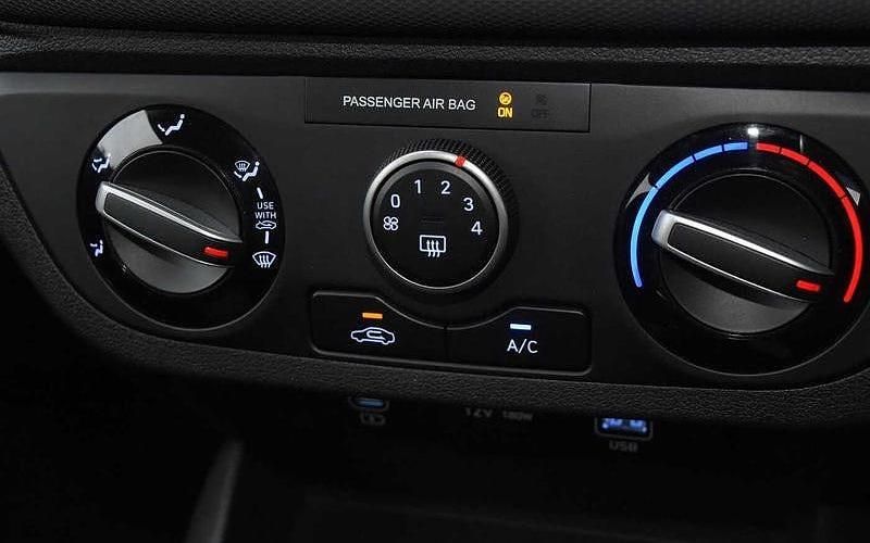 Used Hyundai i10 Advanced 84 HP (61 kW) 2025 Hatchback