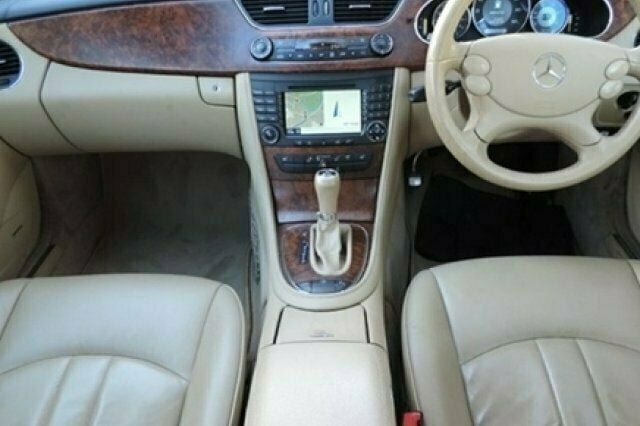 Used Mercedes CLS320 2005 Sedan