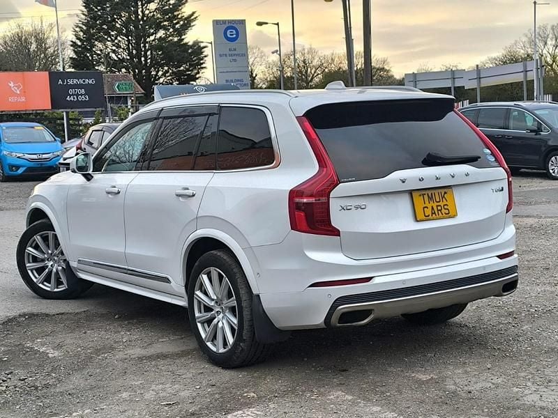 Used Volvo XC90 Inscription 2019 Pearl white SUV