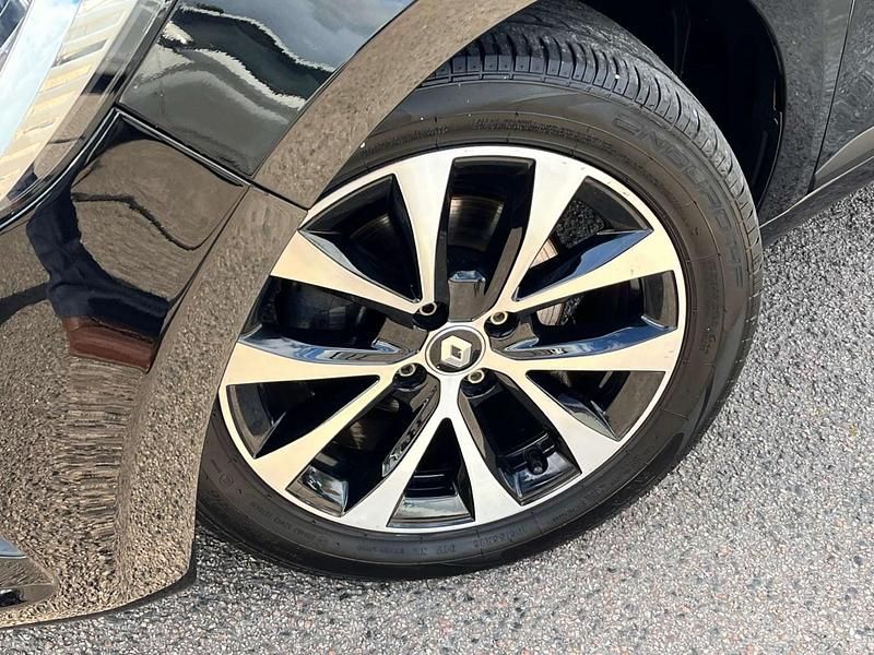 Used Renault Clio V Evolution 90 HP (66 kW) 2023 Black Hatchback