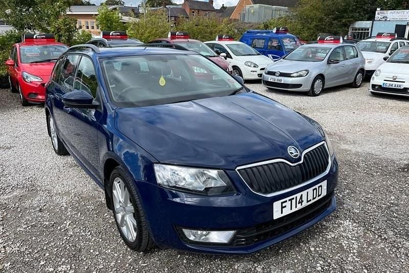 Blue Used 2014 Skoda Octavia Elegance Estate | £4,595 (Expensive) - Image 1/1