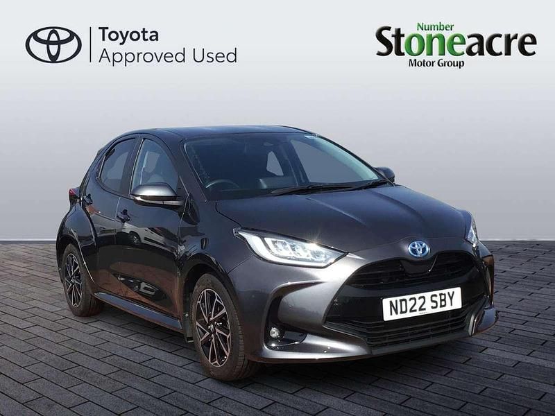Grey Used 2022 Toyota Yaris Hybrid Design Hatchback | £15,000 (Fair price) - Image 1/2