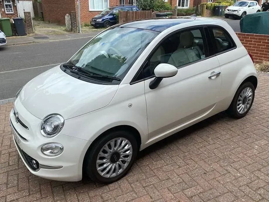 Used Fiat 500 Lounge 69 HP (50 kW) 2017 White Hatchback