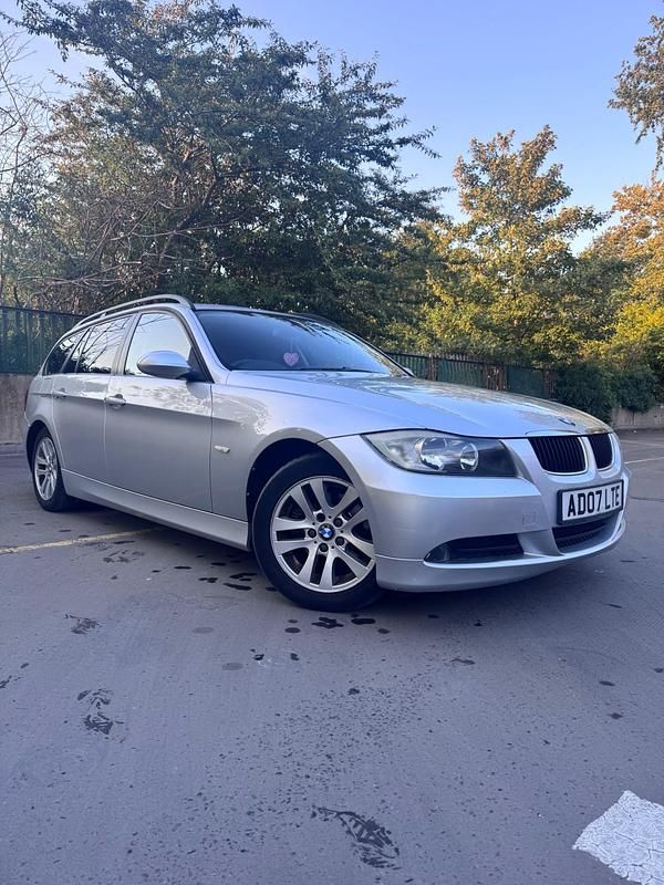 Silver Used 2007 BMW 320 Estate | £2,795 (Super price) - Image 1/4