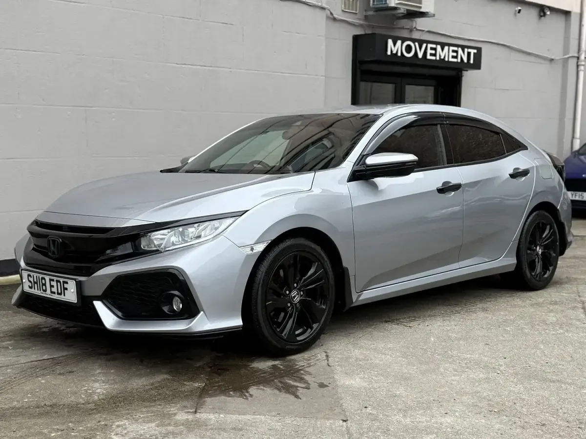 Used Honda Civic SR 120 HP (88 kW) 2018 Silver Hatchback