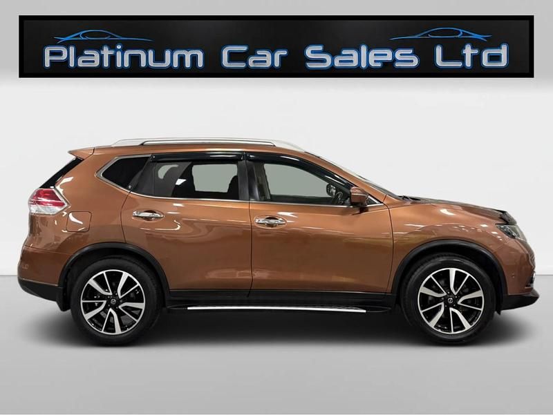 Used Nissan X-Trail Tekna 130 HP (95 kW) 2017 Orange SUV