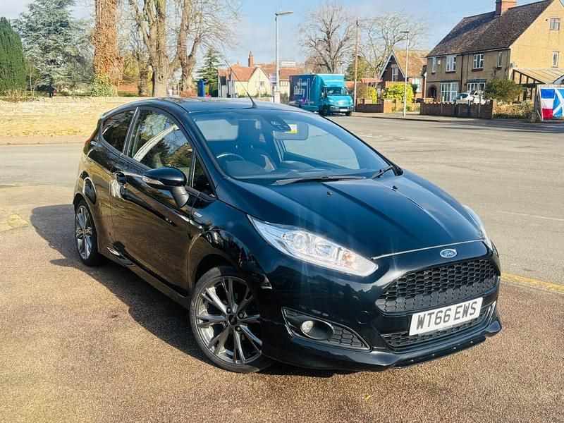 Used Ford Fiesta ST-Line 140 HP (102 kW) 2017 Black Hatchback