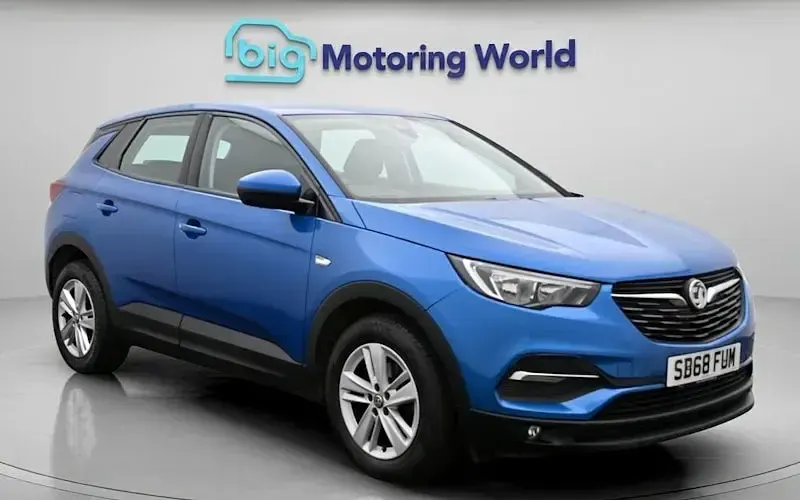 Used Vauxhall Grandland X S 131 HP (96 kW) 2019 SUV