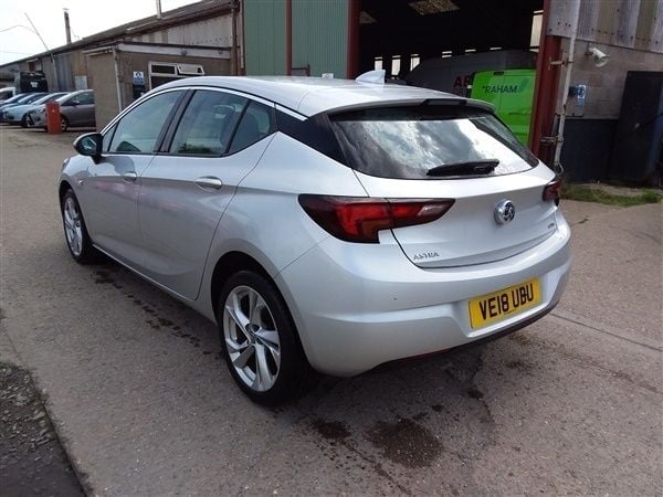 Silver Used 2018 Vauxhall Astra SRi Hatchback | £4,295 (Super price) - Image 1/1