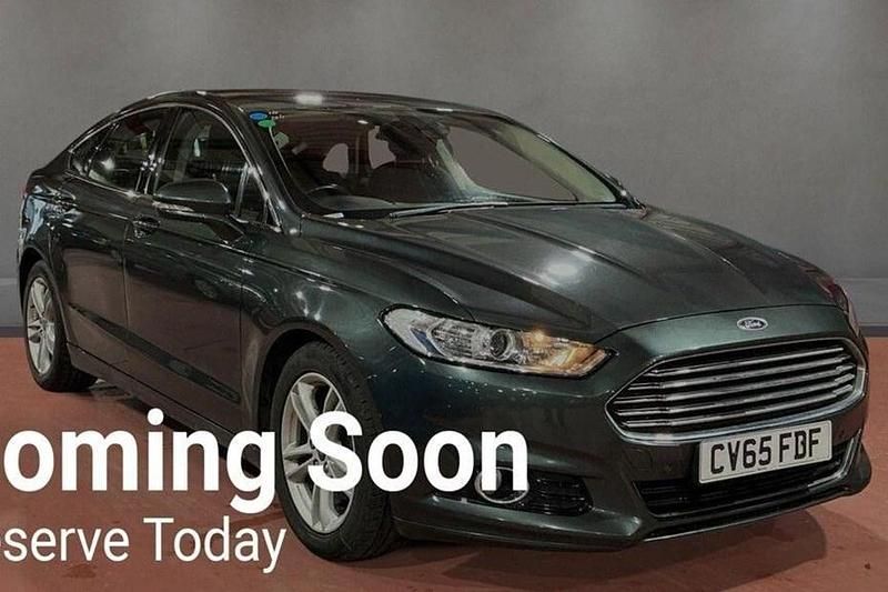 Used Ford Mondeo Titanium 150 HP (110 kW) 2015 Green Hatchback