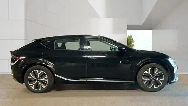 Used Kia EV6 Air 166 kW (226 HP) 2022 Black SUV