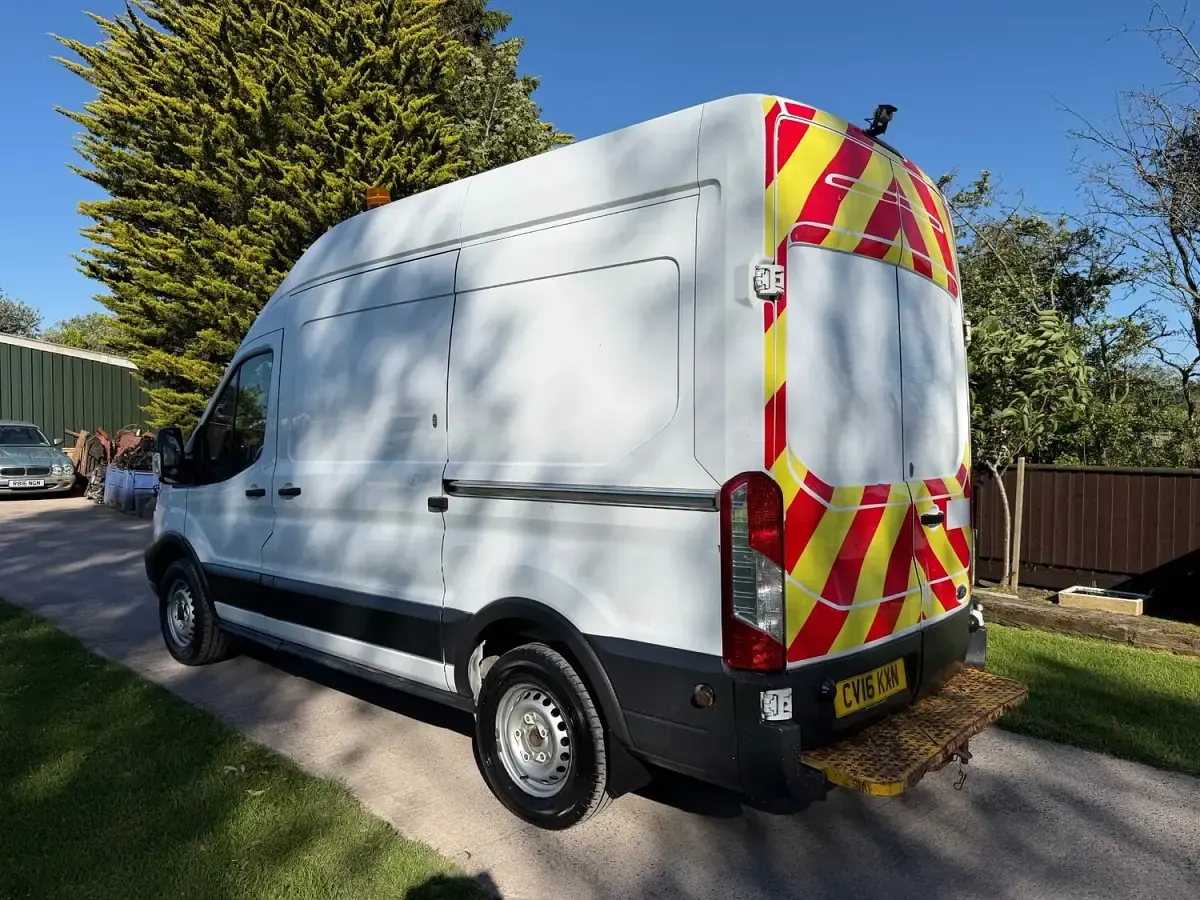 Used Ford Transit 155 HP (114 kW) 2016 White Van