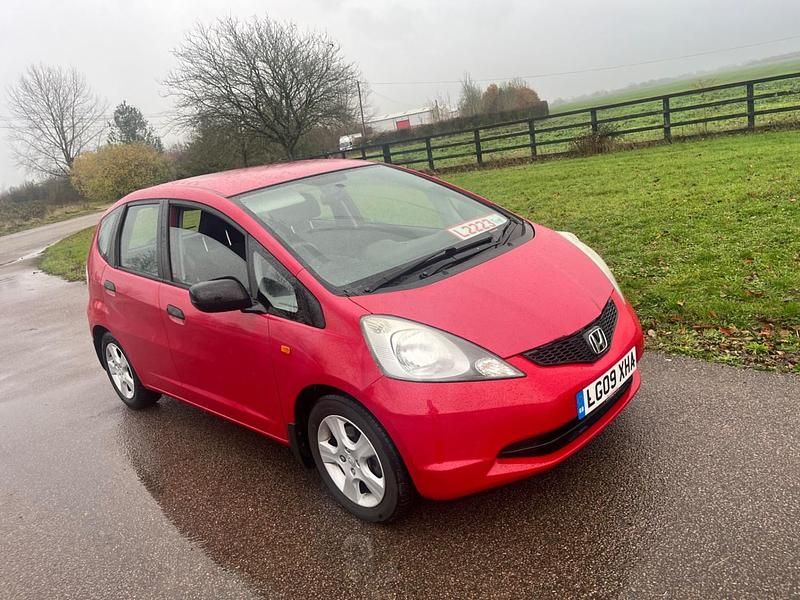 Red Used 2009 Honda Jazz SE Hatchback | £1,199 (Good price) - Image 1/4