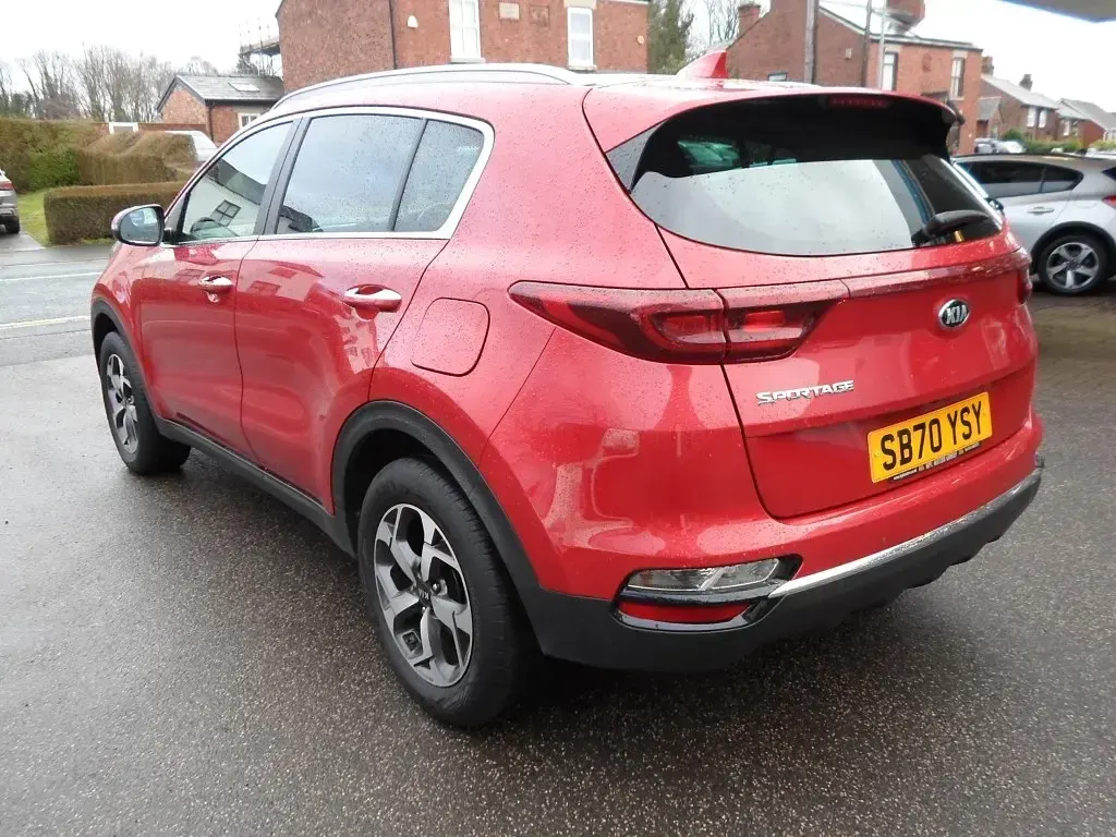 Begagnad Kia Sportage 2021 Röd SUV
