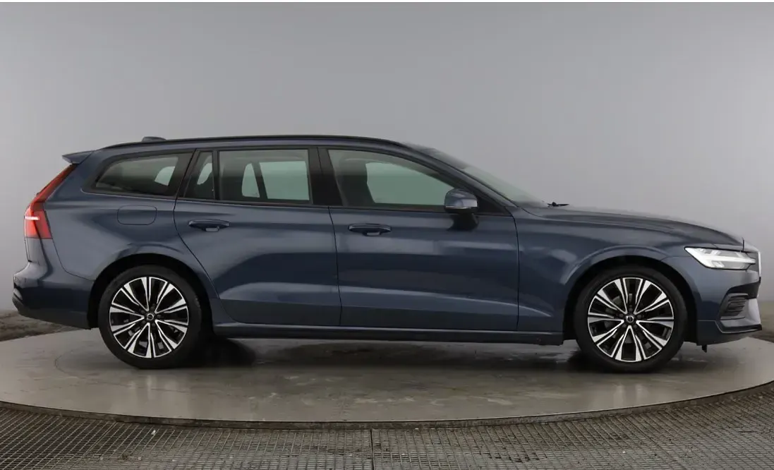 Used Volvo V60 Core 161 HP (118 kW) 2023 Estate