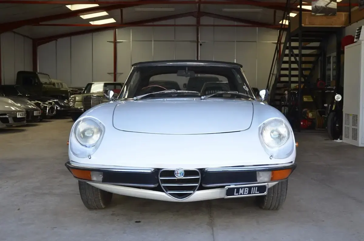 Used Alfa Romeo Spider 1972 White Cabriolet