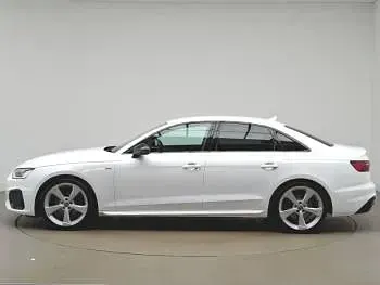 Używany Audi A4 Black Edition 163 KM (119 kW) 2020 Biały Sedan/Limuzyna