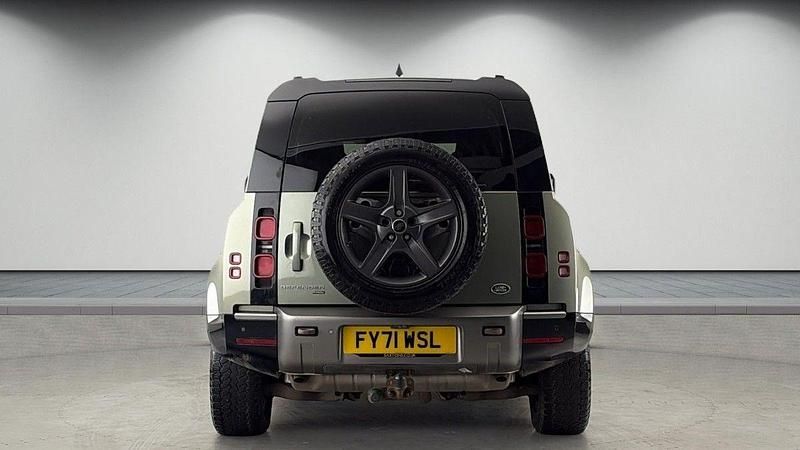 Usado Land Rover Defender SE Dynamic 2021 Verde SUV