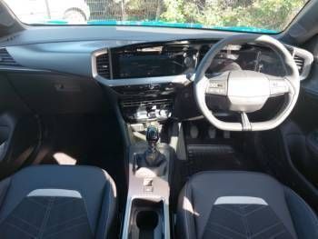 Image 3/4
